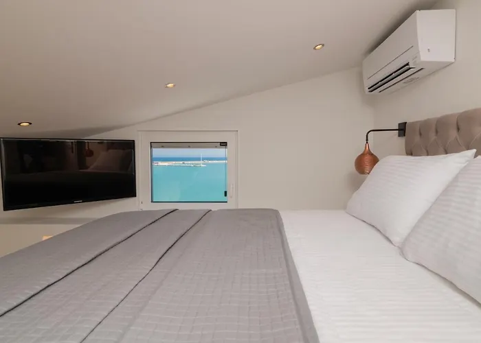 Apartment Minimal Loft With Sea View Over Harbor! Zakynthos